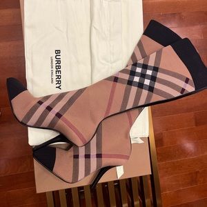 Burberry sock boots. Runs SMALL! Original size: Eur 38/ US 8; best fit US: 7